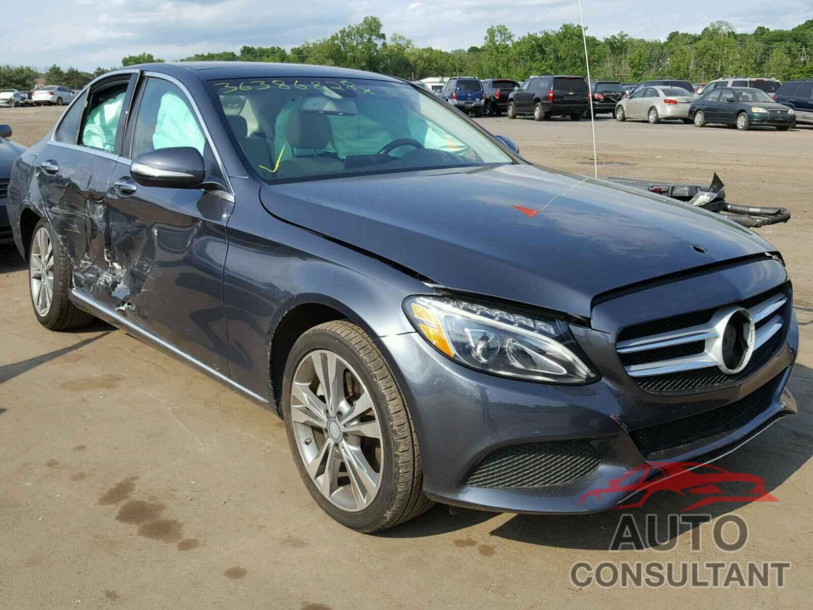 MERCEDES-BENZ C300 2015 - 55SWF4KB1FU026503