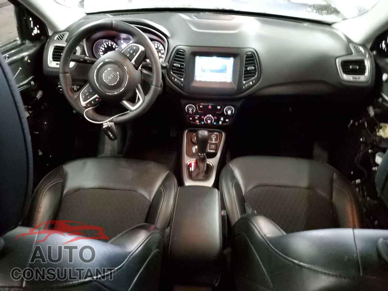 JEEP COMPASS 2018 - 3C4NJDBB3JT361008