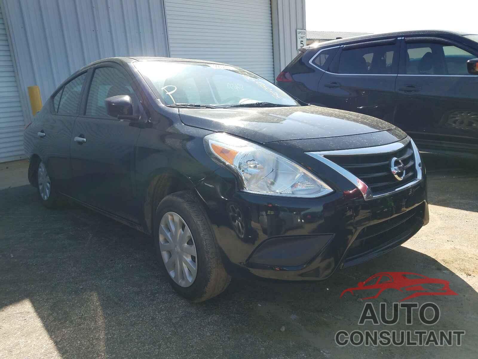 NISSAN VERSA 2018 - 3N1CN7AP6JL885251
