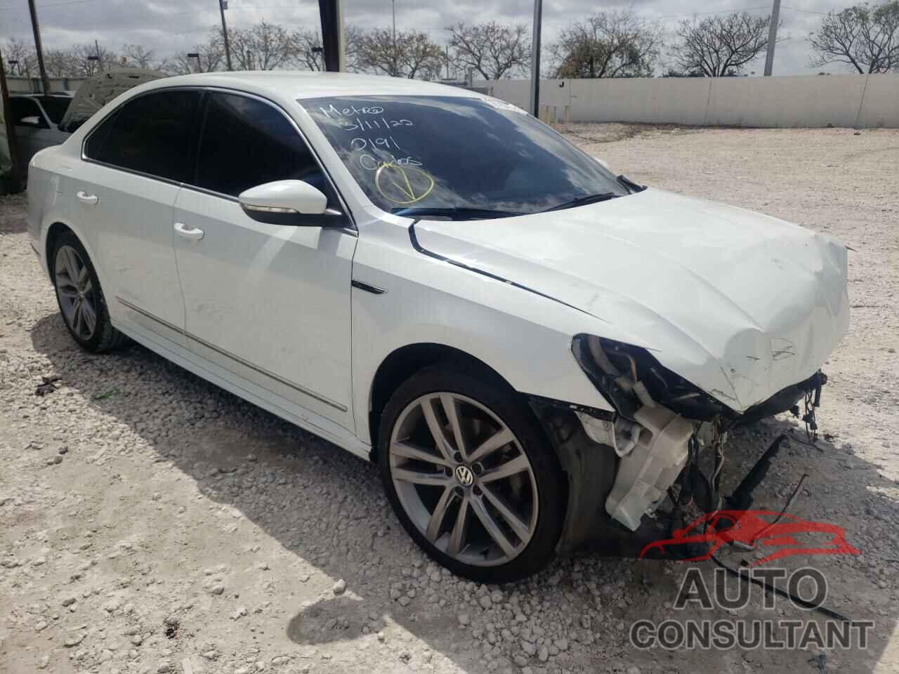 VOLKSWAGEN PASSAT 2017 - 1VWDT7A38HC020191