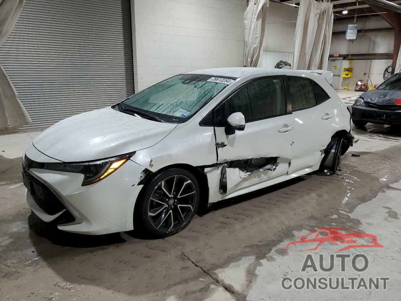 TOYOTA COROLLA 2019 - JTNK4RBE4K3018184