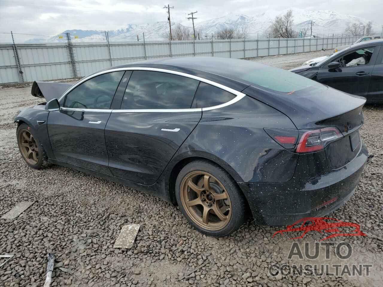 TESLA MODEL 3 2018 - 5YJ3E1EB9JF070792