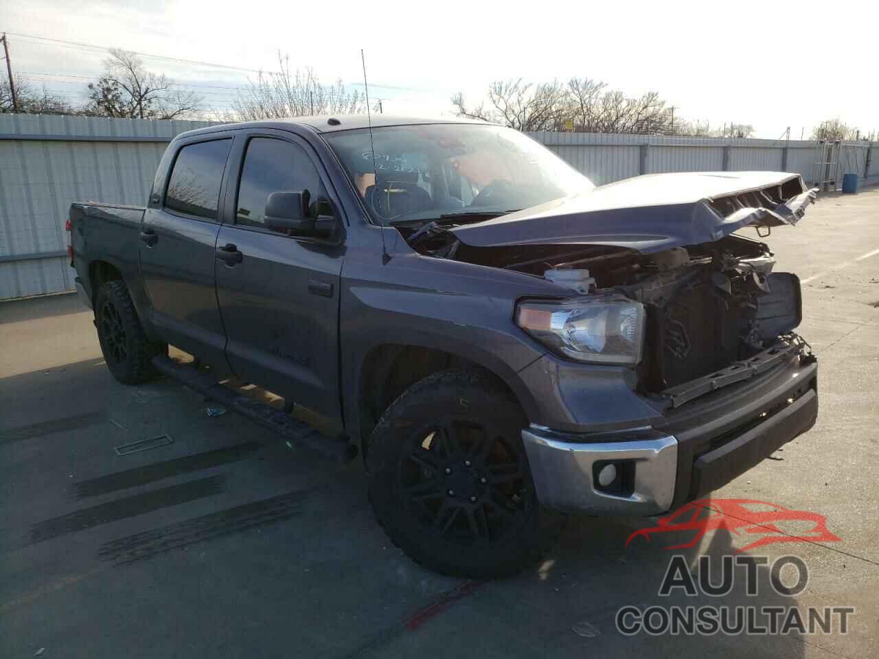 TOYOTA TUNDRA 2018 - 5TFEY5F18JX232186