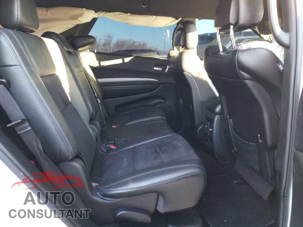 DODGE DURANGO 2018 - 1C4RDJDG1JC445369