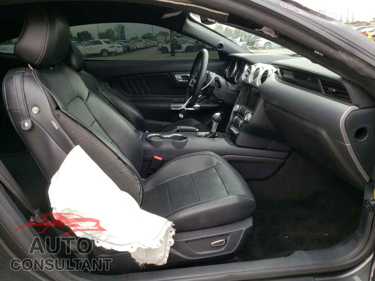 FORD MUSTANG 2018 - 1FA6P8CF1J5124857