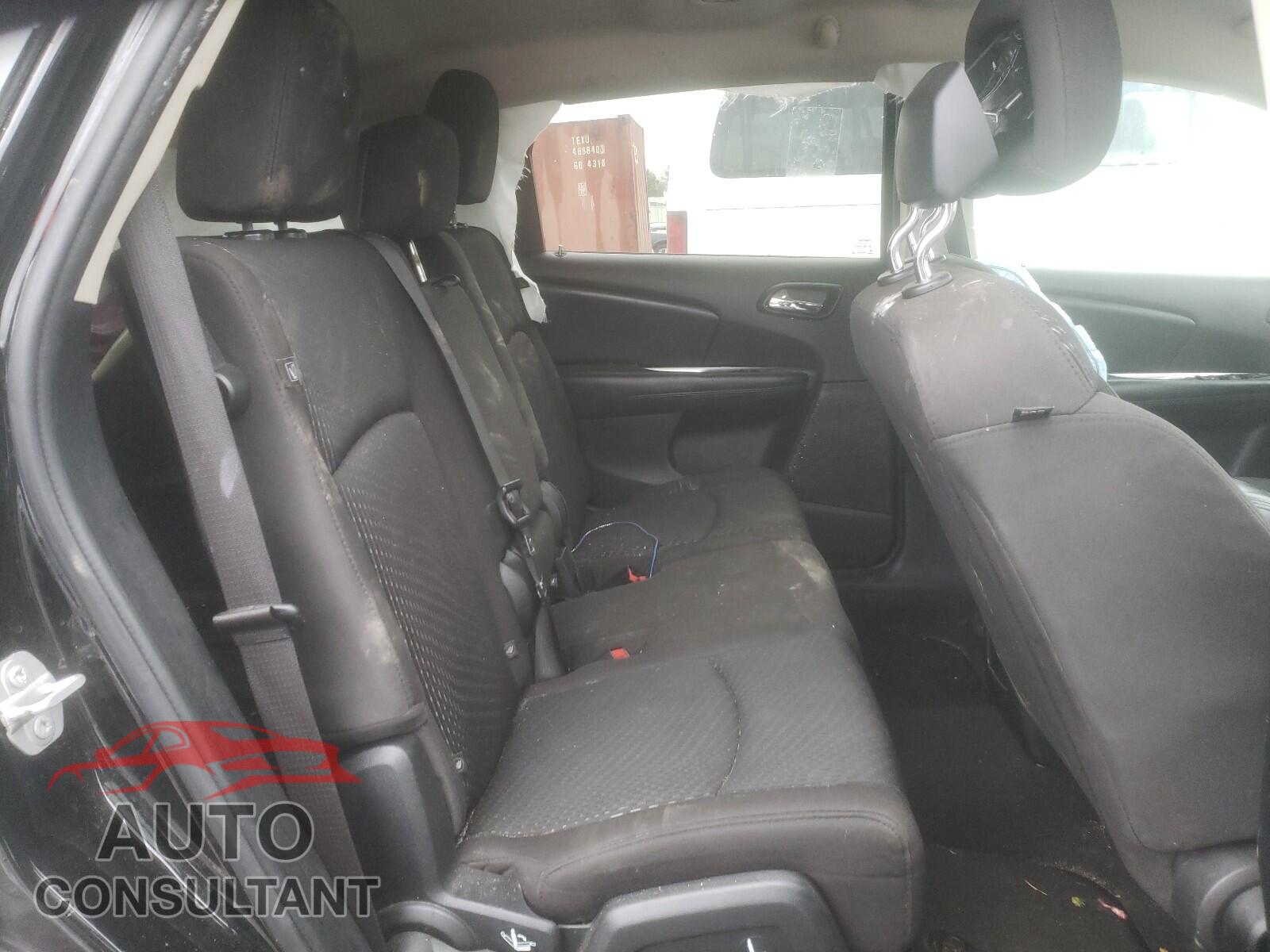 DODGE JOURNEY 2017 - 3C4PDCBBXHT562828