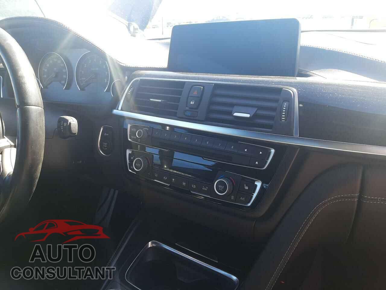 BMW M4 2016 - WBS3R9C54GK337860