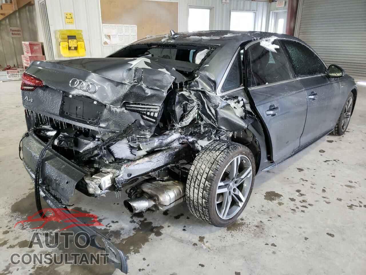 AUDI A4 2018 - WAULMAF40JA118611