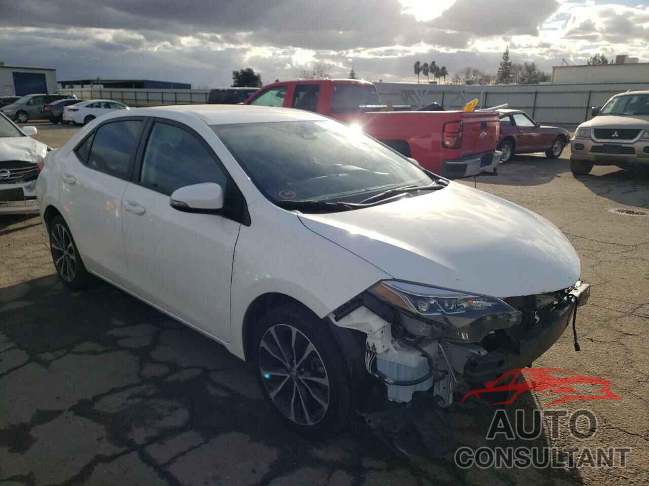 TOYOTA COROLLA 2018 - 5YFBURHE4JP759940