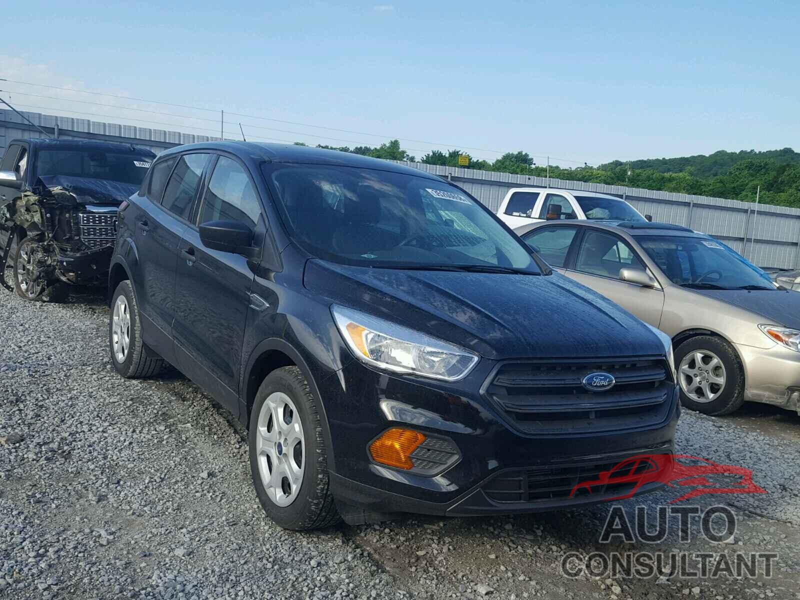 FORD ESCAPE 2017 - 1FMCU0F78HUD48957
