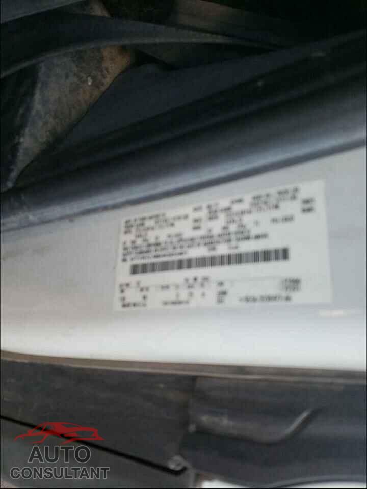 FORD TRANSIT CO 2017 - 1FTYR1CM6HKB53401