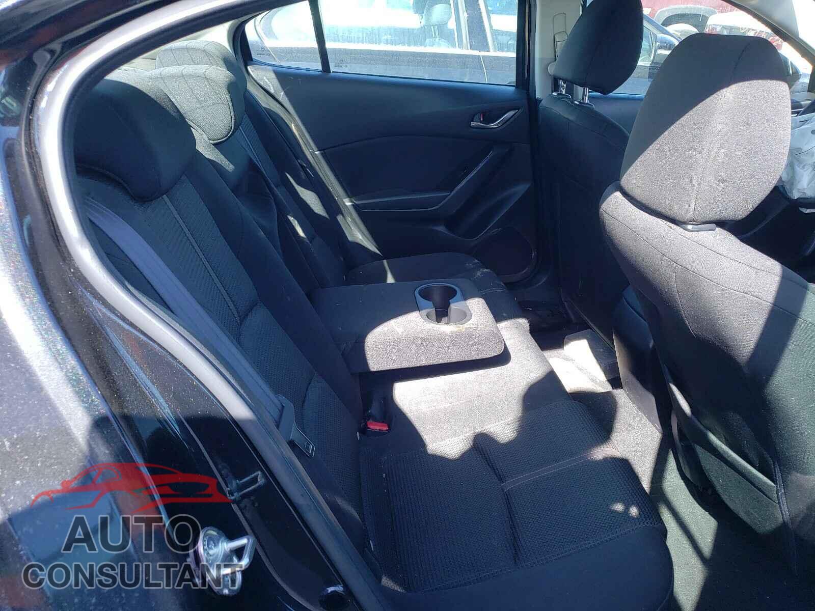 MAZDA 3 2017 - 3MZBN1U73HM136510