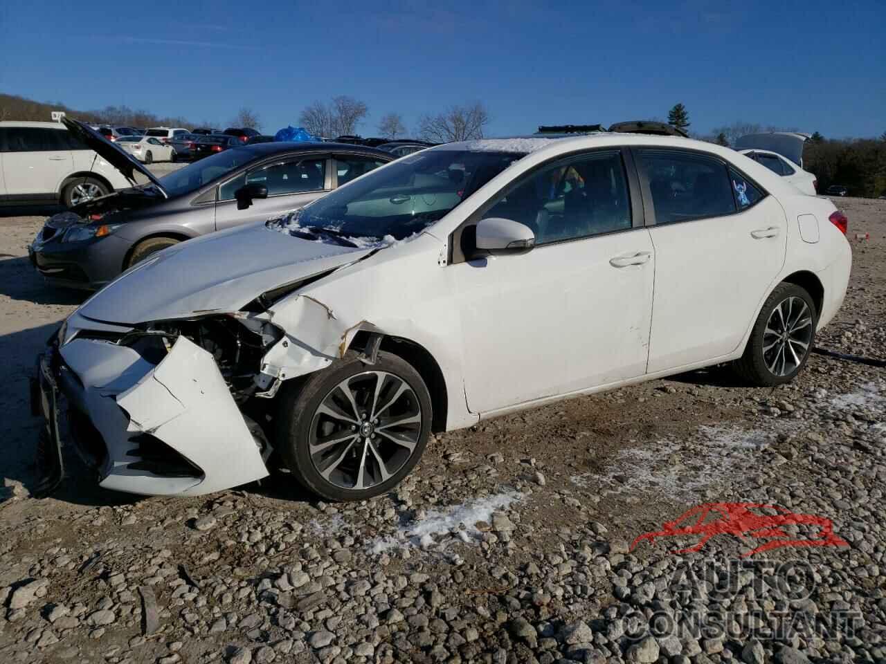 TOYOTA COROLLA 2018 - 2T1BURHE7JC005396