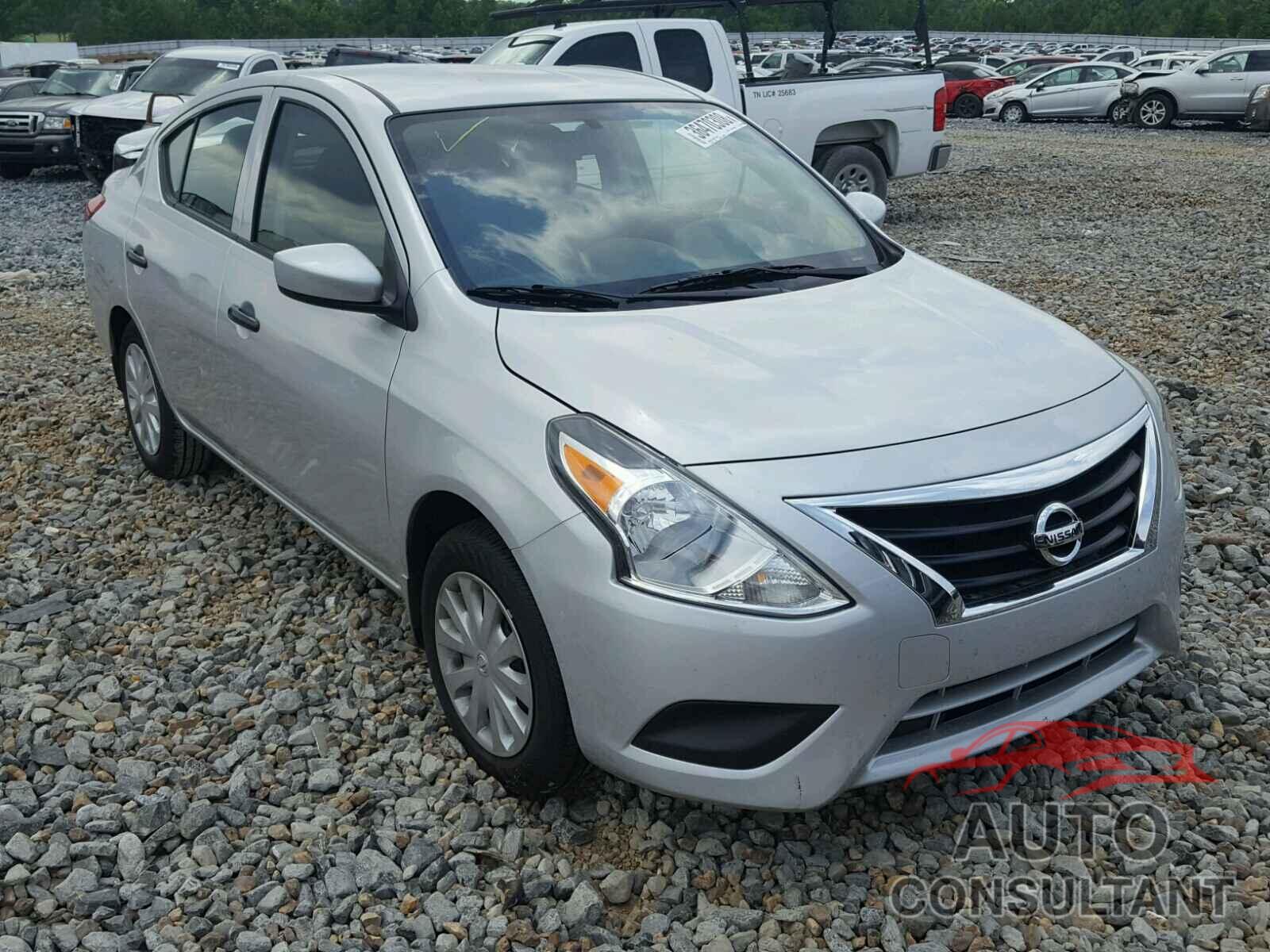 NISSAN VERSA 2018 - 3N1CN7AP5JL842679