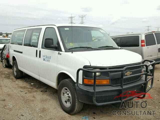 CHEVROLET EXPRESS 2015 - 1GCWGGCF9F1280857