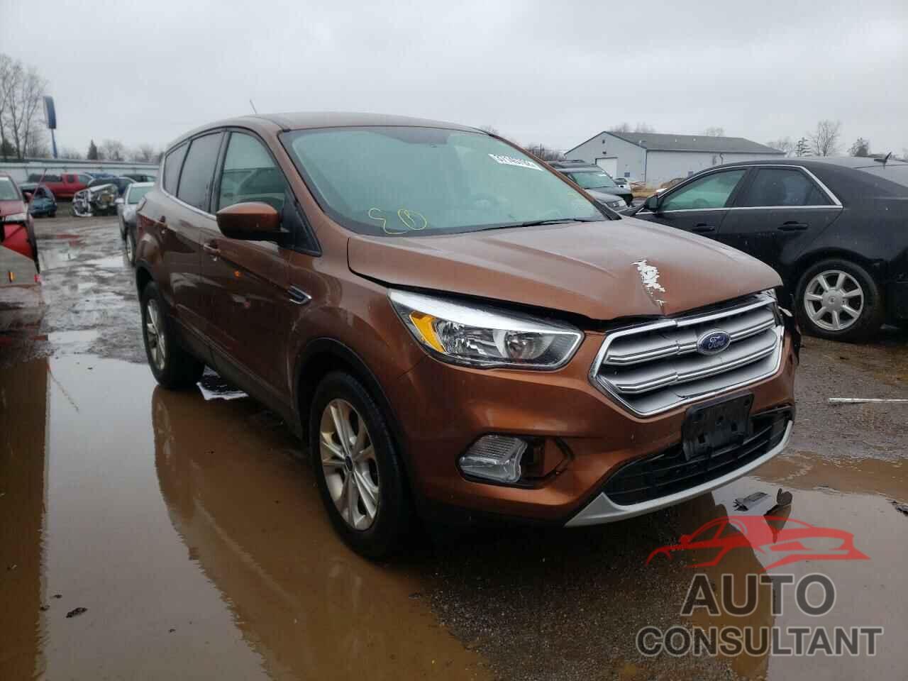 FORD ESCAPE 2017 - 1FMCU0GD5HUB57940