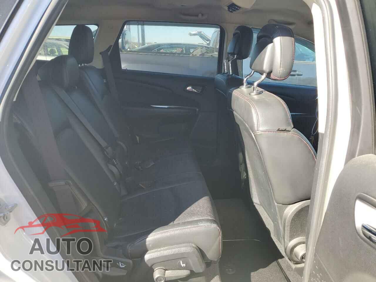 DODGE JOURNEY 2017 - 3C4PDDEG3HT570587