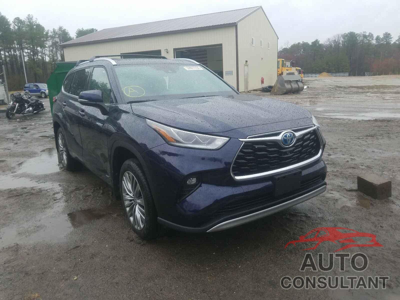 TOYOTA HIGHLANDER 2021 - 5TDEBRCH9MS018831