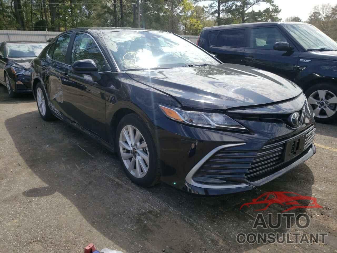 TOYOTA CAMRY 2021 - 4T1C11AK2MU464014