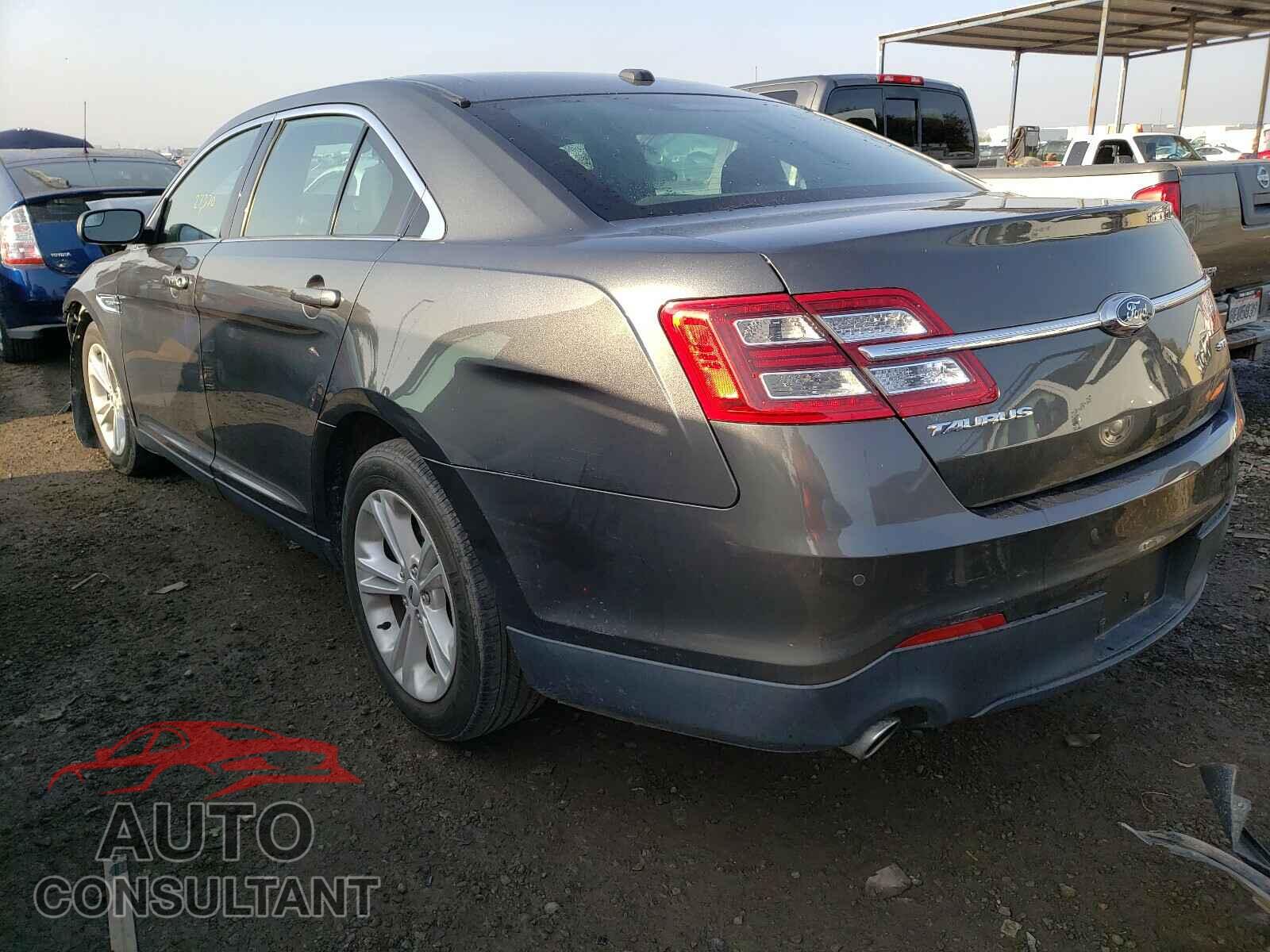 FORD TAURUS 2017 - 1FAHP2E82HG105754