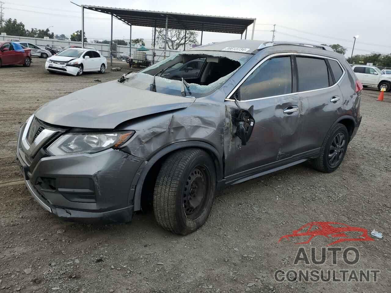 NISSAN ROGUE 2017 - KNMAT2MT3HP582495