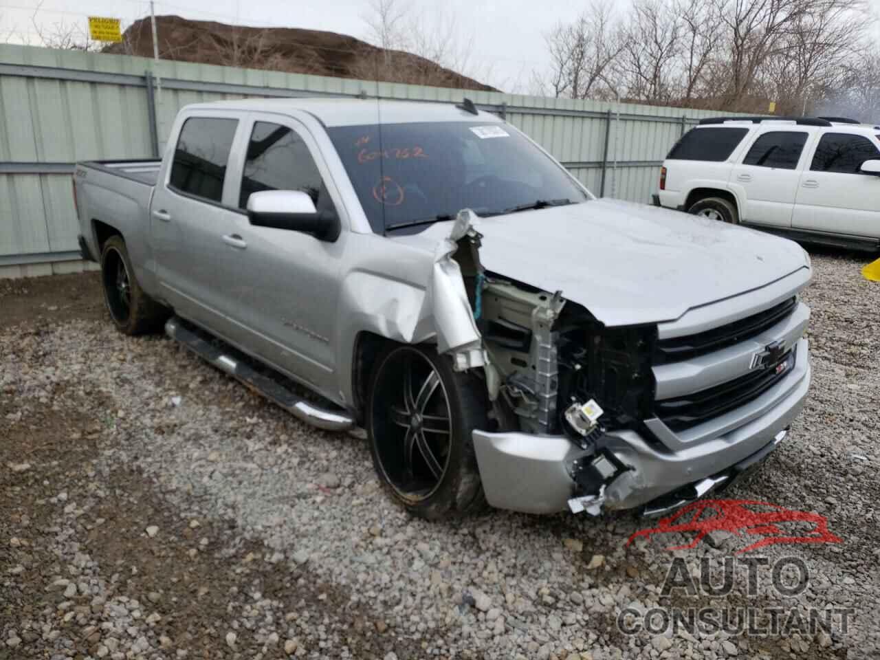 CHEVROLET SILVERADO 2018 - 3GCUKREC0JG604762
