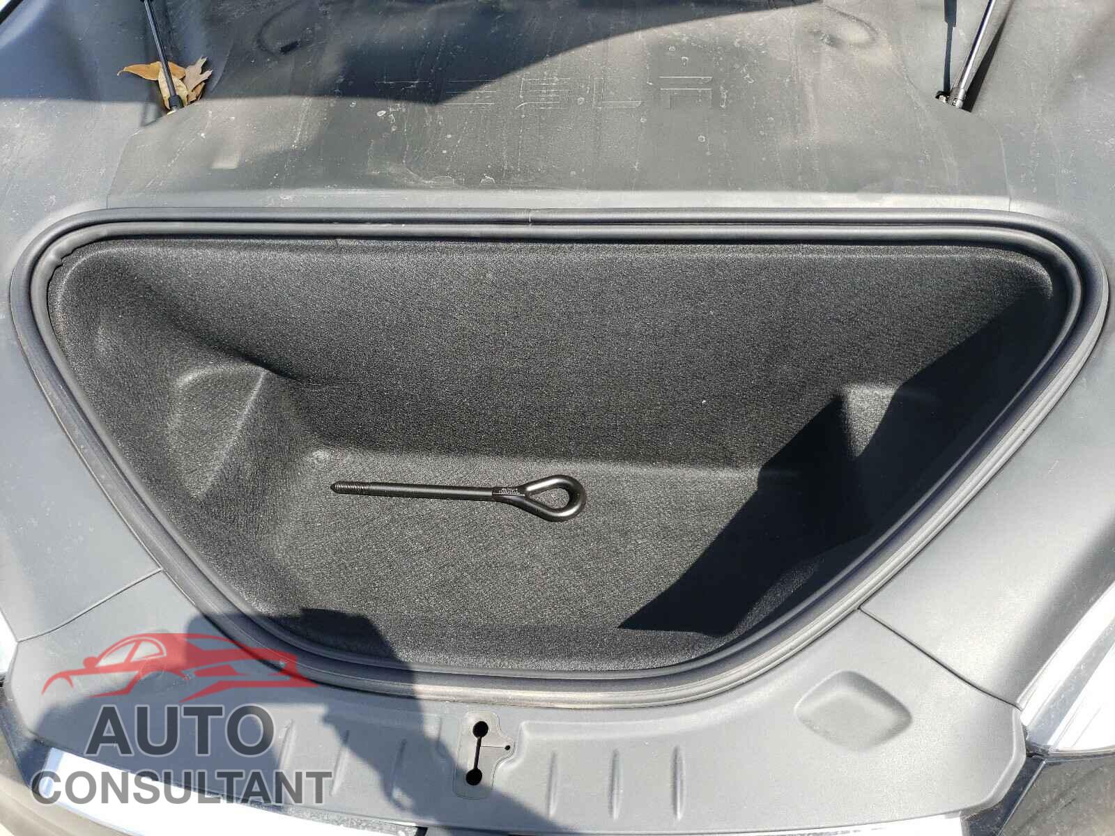 TESLA MODEL S 2020 - 5YJSA1E22LF390644