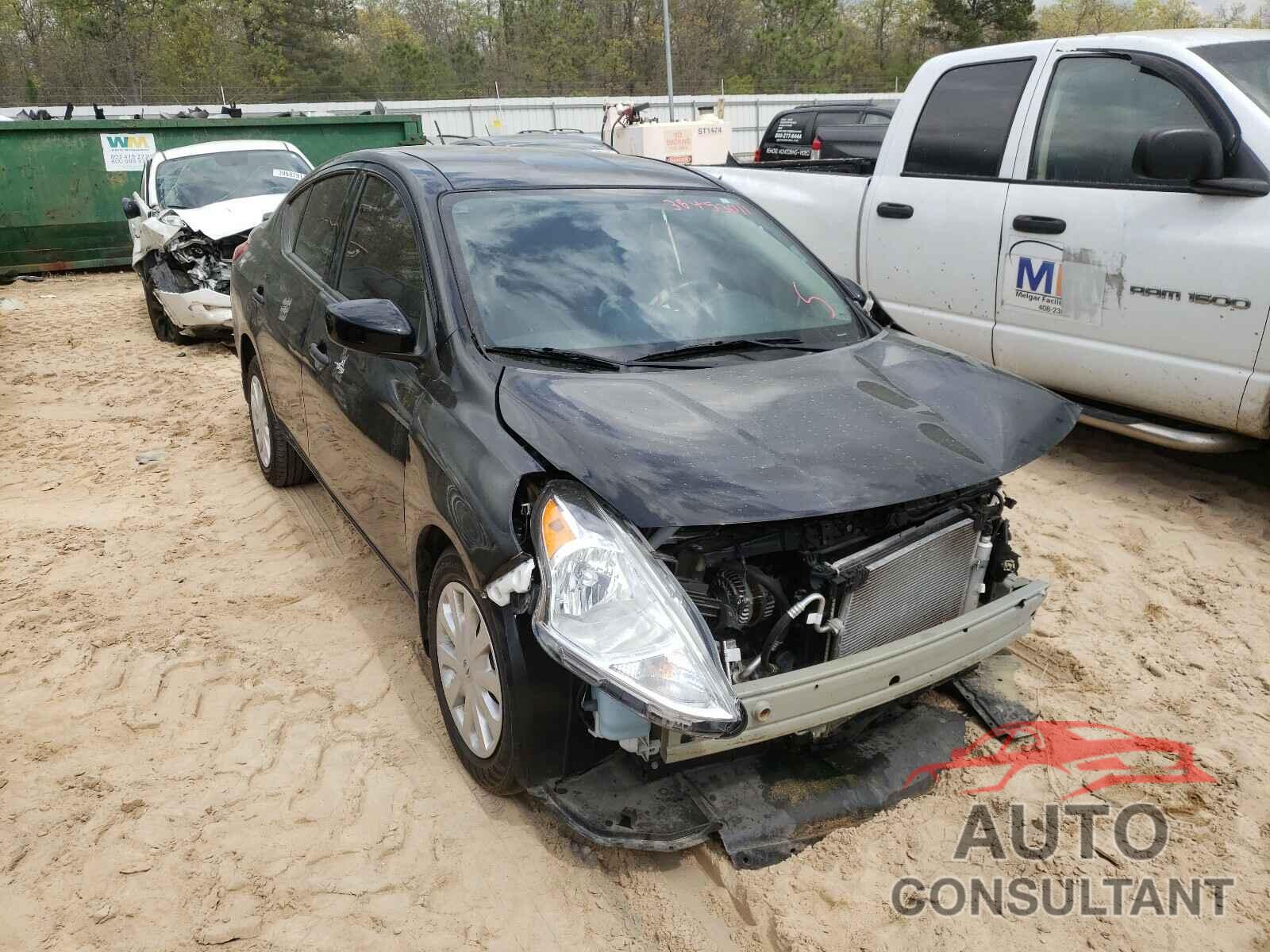 NISSAN VERSA 2019 - 3N1CN7AP4KL806189