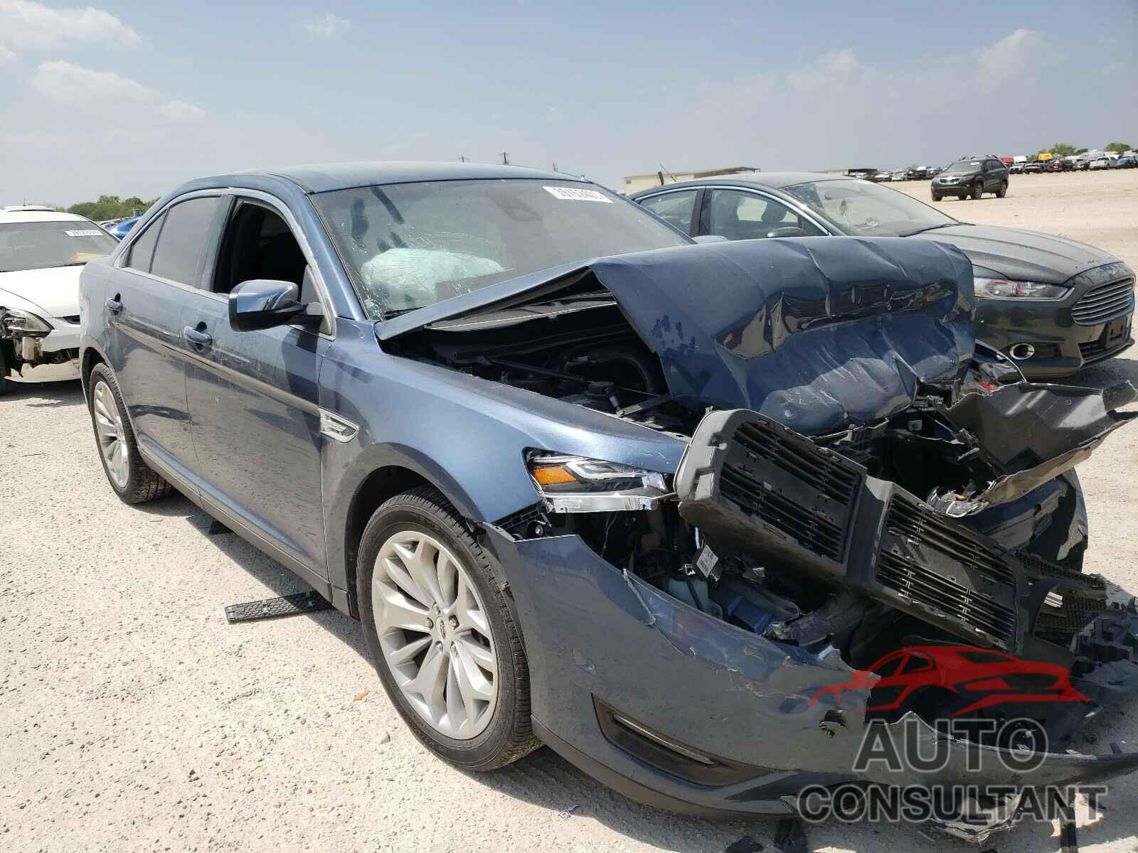 FORD TAURUS 2018 - 1FAHP2F84JG105565