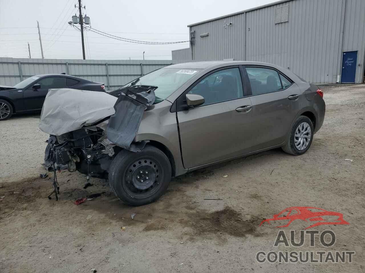 TOYOTA COROLLA 2018 - 5YFBURHE7JP849437