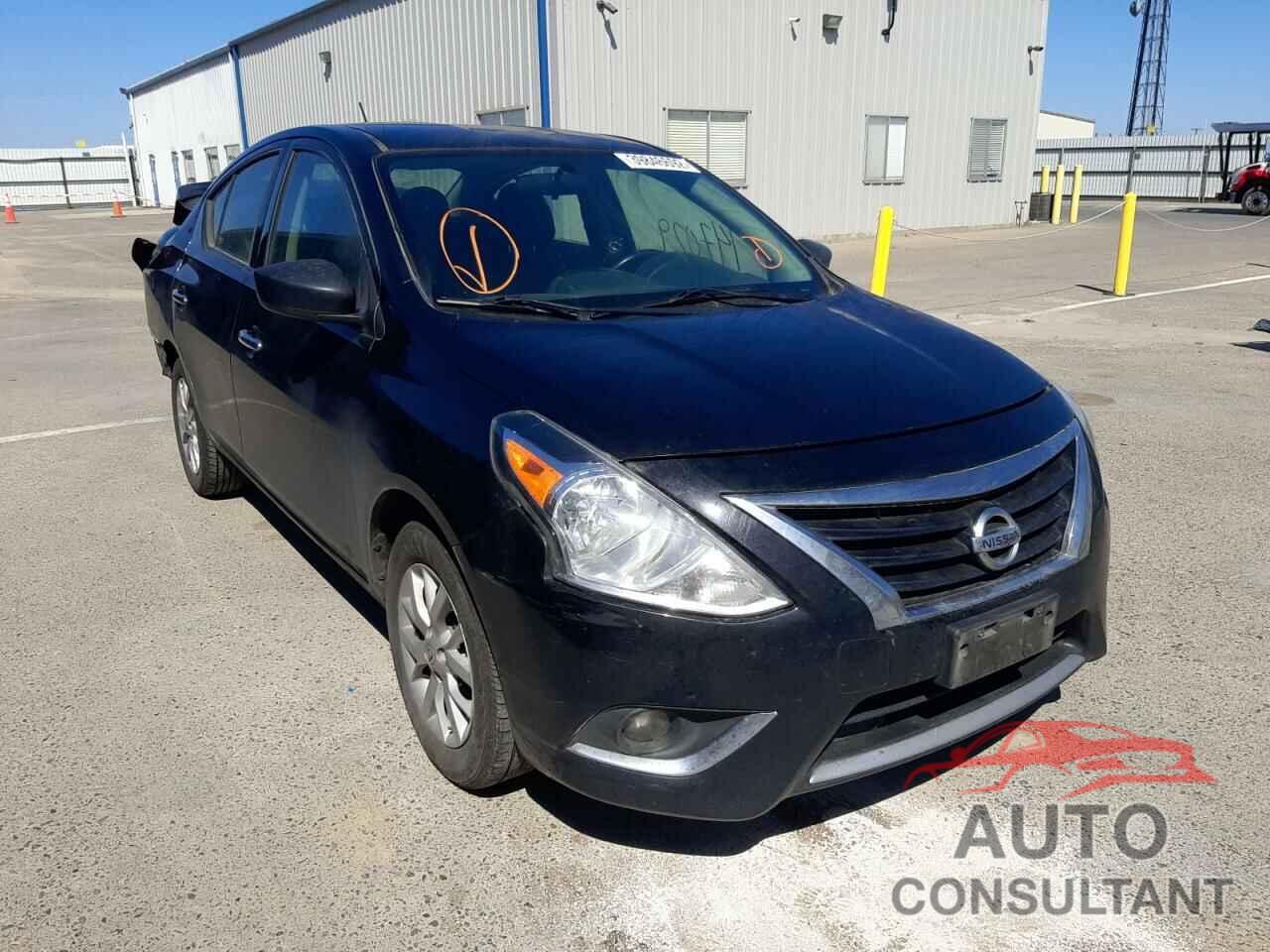 NISSAN VERSA 2018 - 3N1CN7AP0JL839009