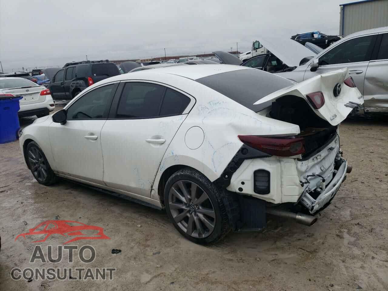 MAZDA 3 2020 - JM1BPACLXL1164631