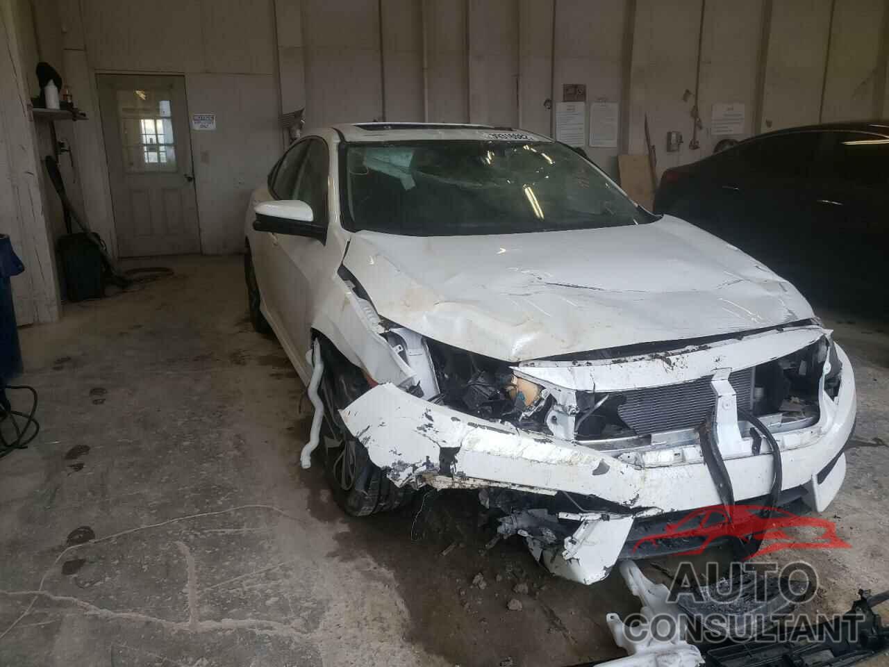 HONDA CIVIC 2018 - 19XFC2F72JE000303