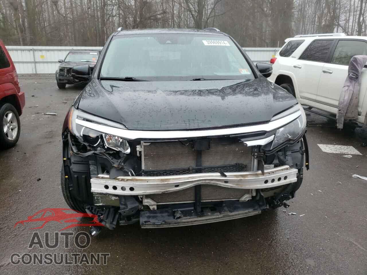 HONDA PILOT 2017 - 5FNYF6H96HB041933