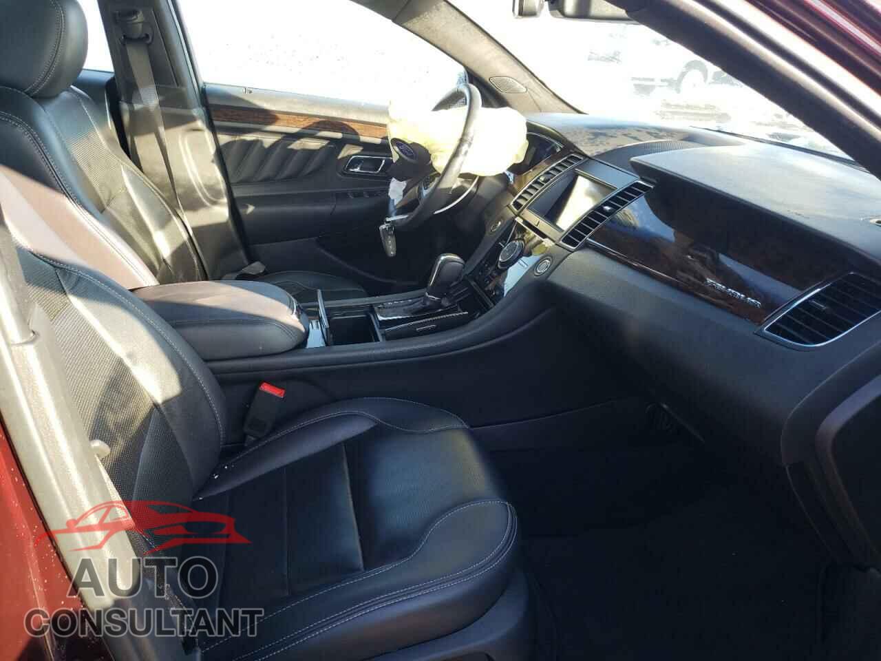 FORD TAURUS 2019 - 1FAHP2F87KG118103