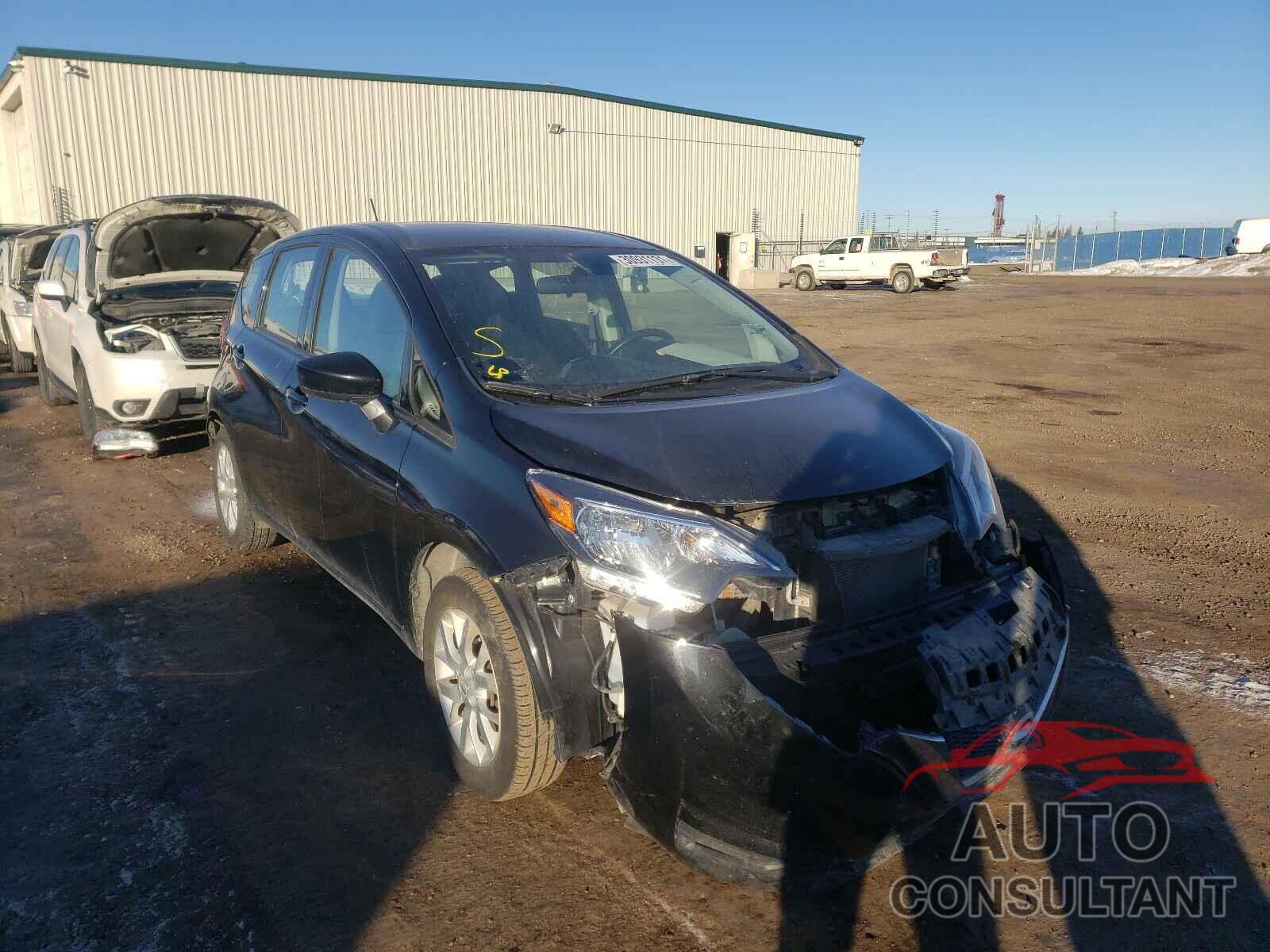 NISSAN VERSA 2018 - 3N1CE2CP8JL367903