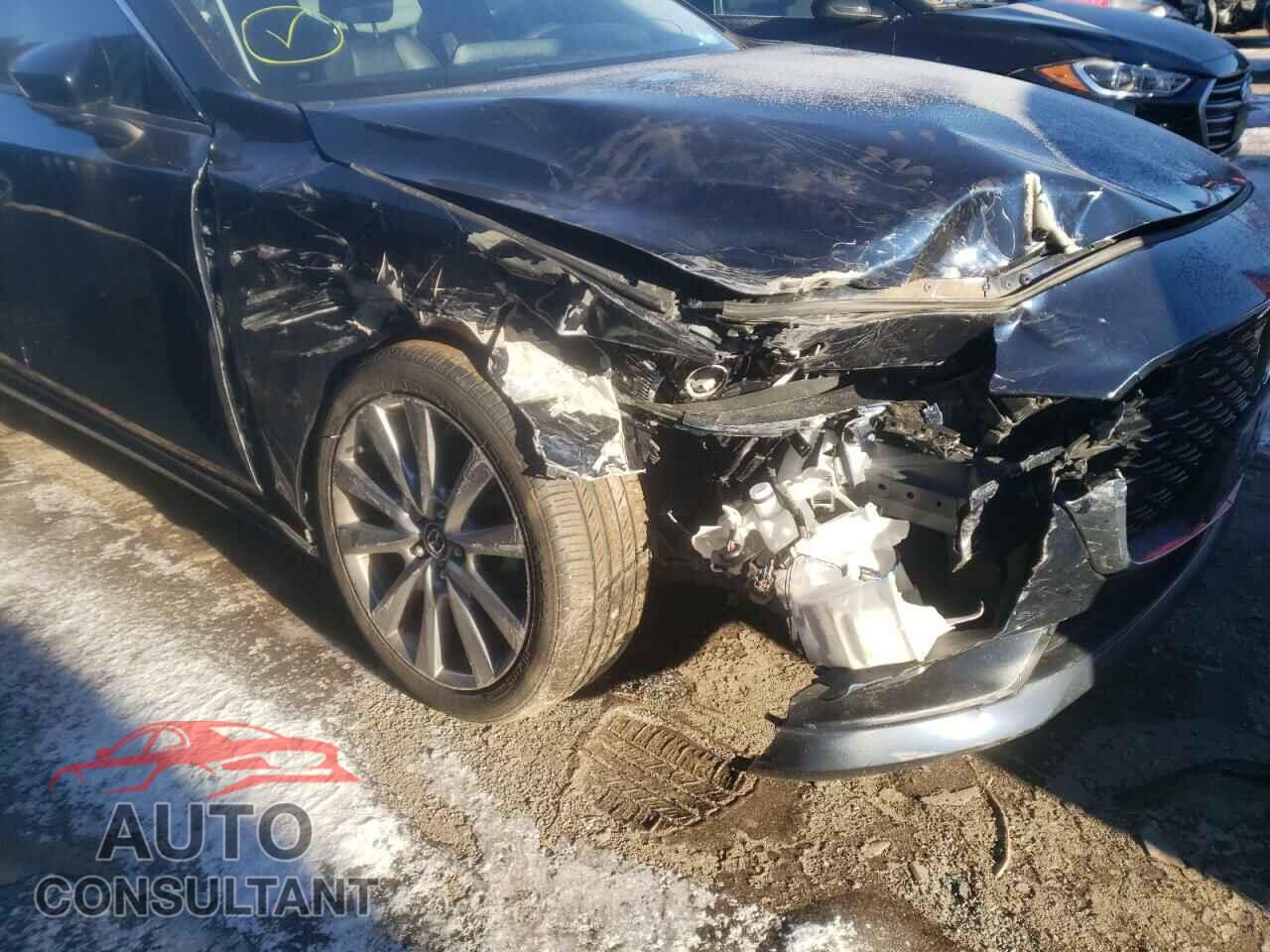 MAZDA 3 2019 - JM1BPACM0K1101500