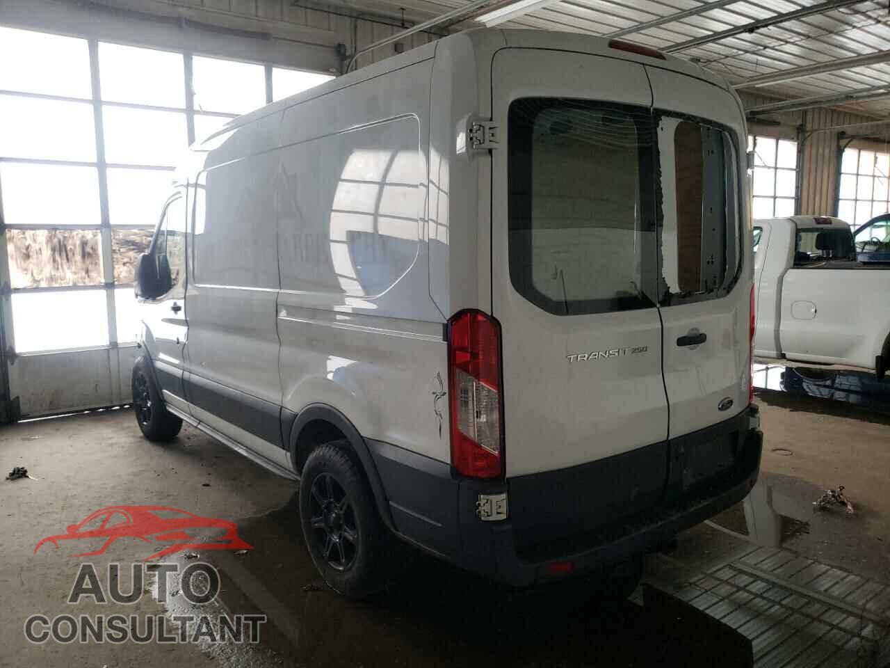 FORD TRANSIT CO 2017 - 1FTYR1CM4HKA38442