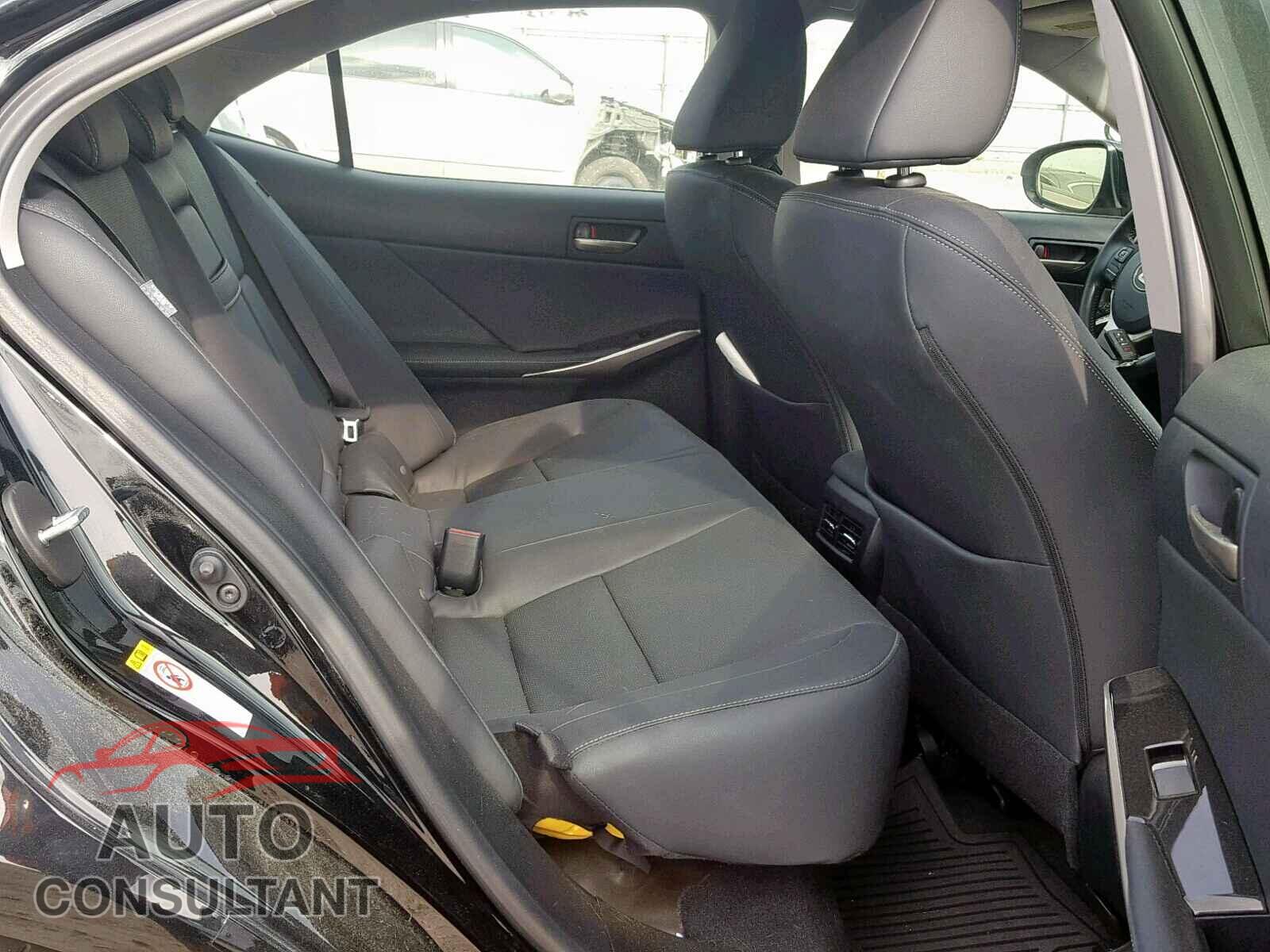 LEXUS IS 2017 - JTHBA1D29H5041859