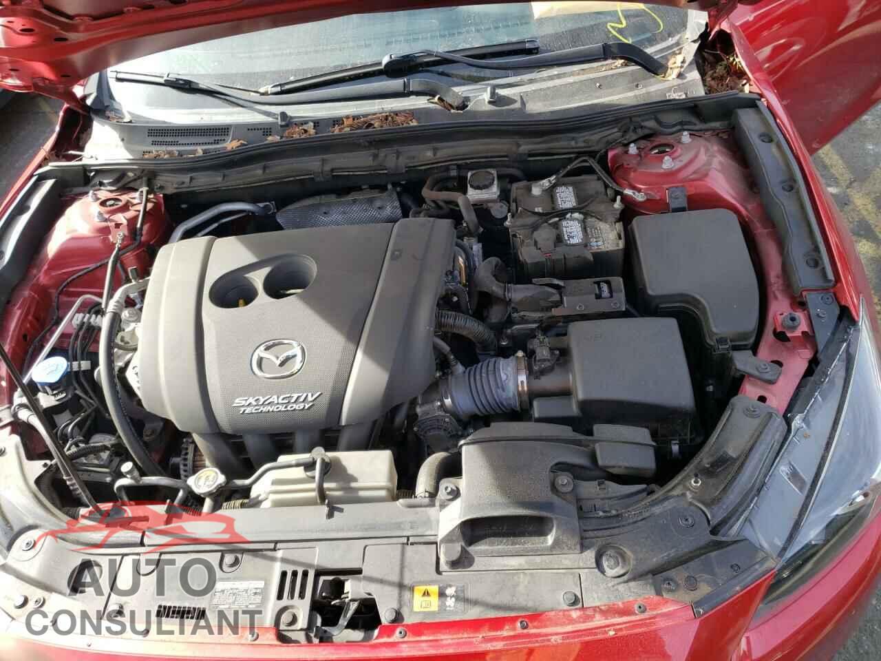MAZDA 3 2018 - 3MZBN1L33JM172220