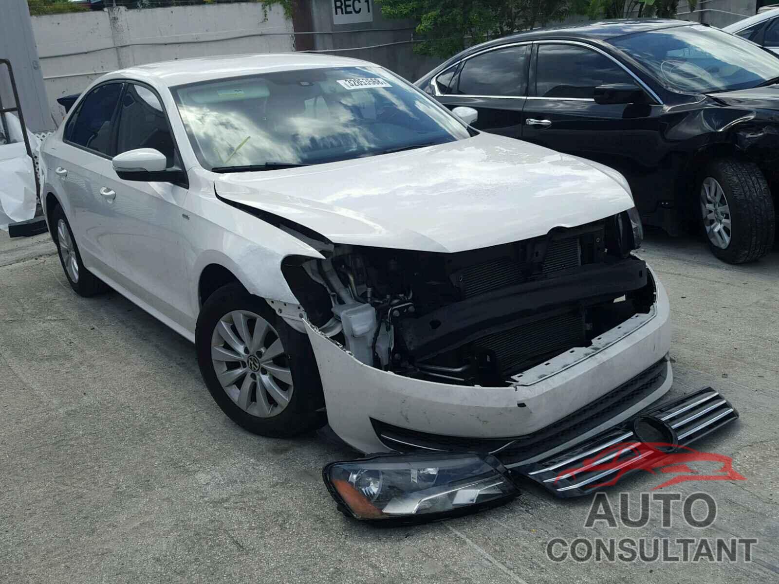 VOLKSWAGEN PASSAT 2015 - 1VWAS7A30FC065368