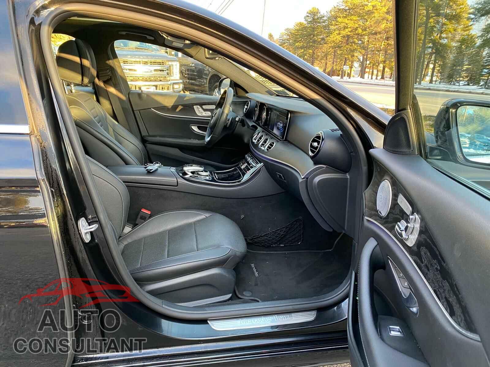 MERCEDES-BENZ E CLASS 2017 - WDDZF4KB3HA091434
