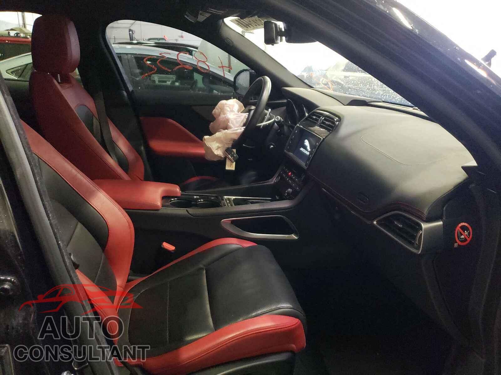 JAGUAR F-PACE 2017 - SADCM2BVXHA077667