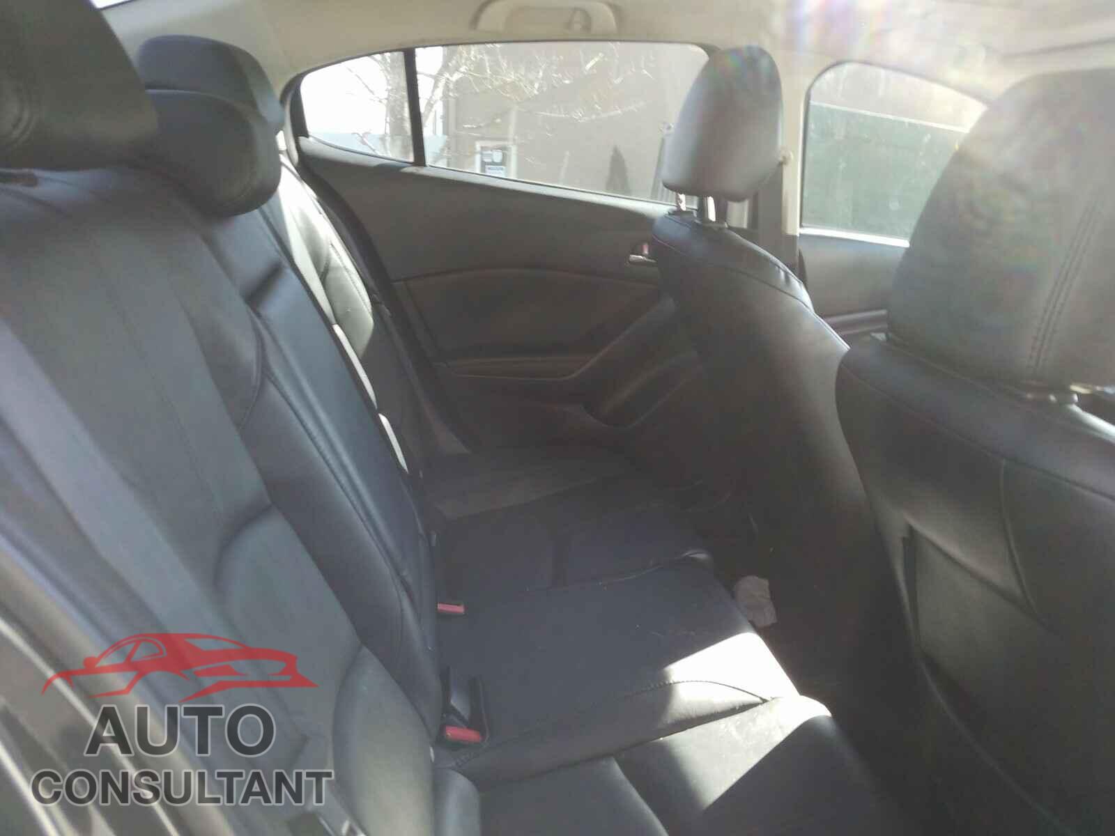 MAZDA 3 2017 - 3MZBN1V72HM102640