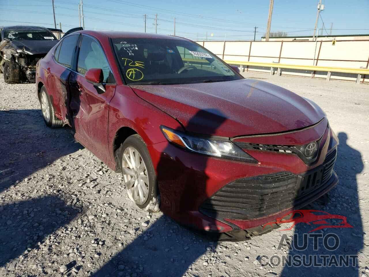TOYOTA CAMRY 2018 - 4T1B11HK6JU603011