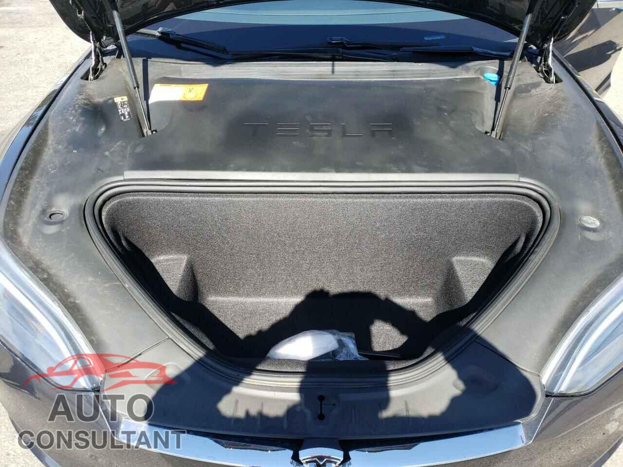 TESLA MODEL S 2018 - 5YJSA1E42JF275265