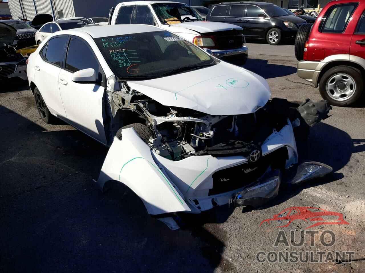 TOYOTA COROLLA 2018 - 5YFBURHE5JP756416