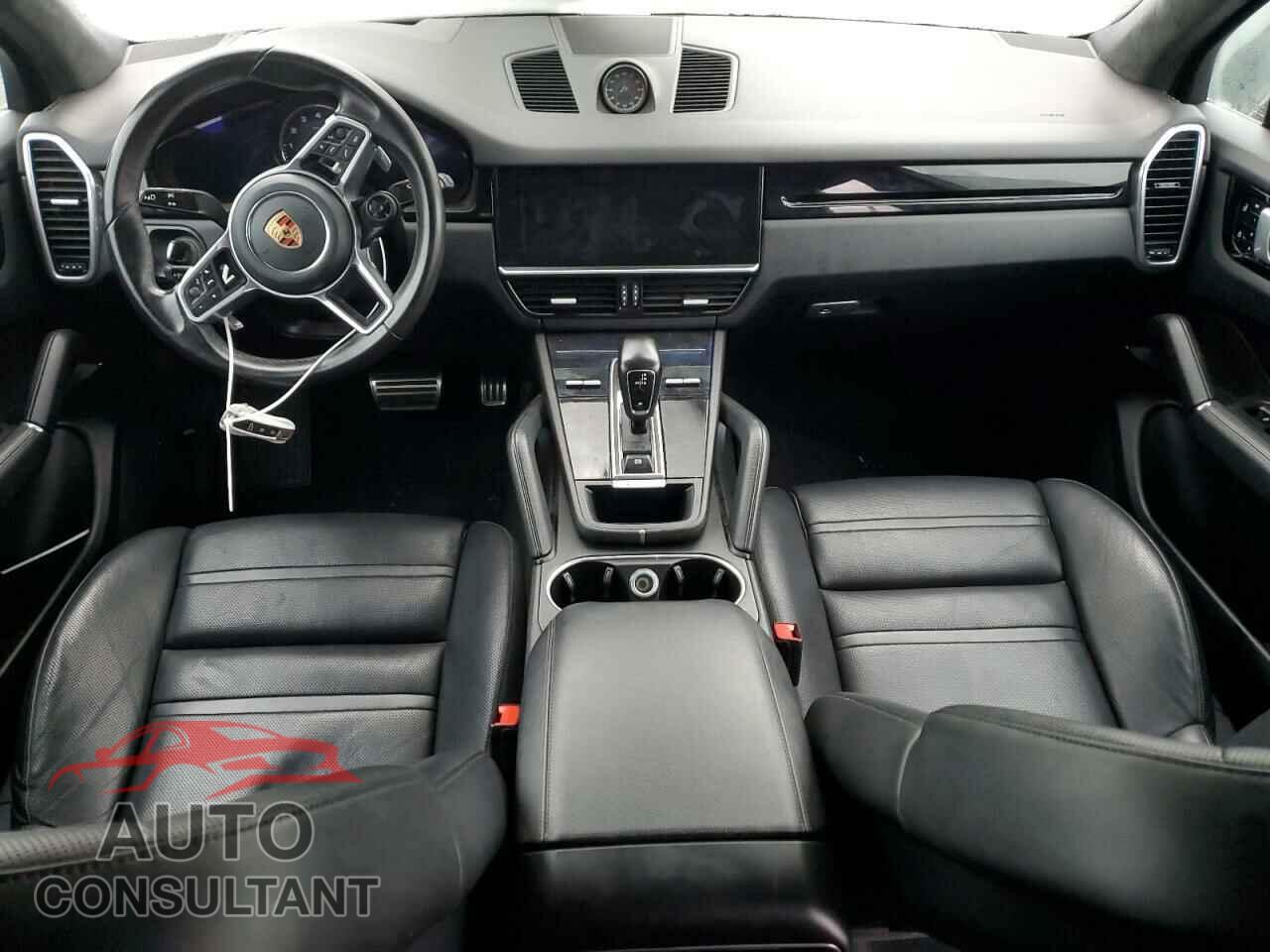 PORSCHE CAYENNE 2019 - WP1AB2AY1KDA61561