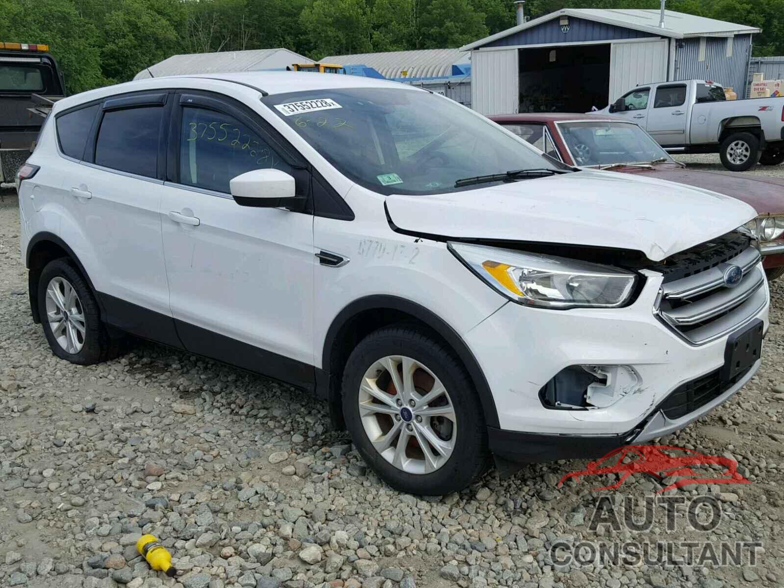 FORD ESCAPE 2017 - 1FMCU9GD6HUA29730