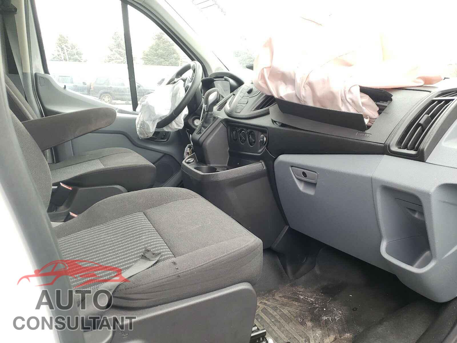 FORD TRANSIT CO 2019 - 1FTYR1YM5KKB34726